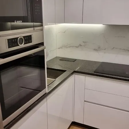 Valentin Apartment Split