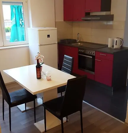 Aparthotel Split מלון דירות 3*